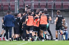 Ανατριχίλα: Η ηγετική ομιλία των Πέλκα και Ζίβκοβιτς στα αποδυτήρια πριν τη ρεβάνς με τη Βολφσμπέργκερ (vid)