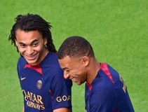 Ο 16χρονος αδερφός του Εμπαπέ κλήθηκε για πρώτη φορά στην αποστολή της Παρί