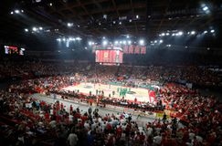 Ερυθρόλευκη «τρέλα» και ολοταχώς για Sold out το Ολυμπιακός - Παναθηναϊκός για την Ευρωλίγκα έξι μήνες νωρίτερα
