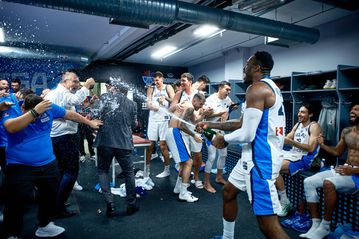 «Καλημέρα Ελλάδα»: Το κεφάτο ποστ της ΕΟΚ με υπέροχο βίντεο μέσα από τα αποδυτήρια της εθνικής