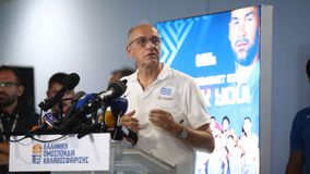 Λιόλιος: «Τα μετάλλια τα κερδίζουν οι αθλητές και οι προπονητές, αλλά αφιερώνονται στον κόσμο»