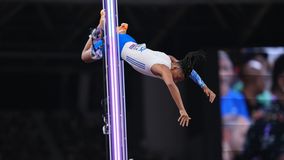 Το απίστευτο άλμα του Καραλή στα 6,00 μέτρα