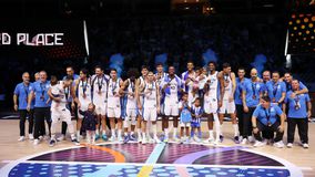 Οι 12 γίγαντες ήθελαν τον ηγέτη τους!