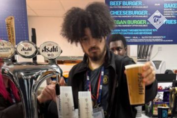 Υπάλληλος της Σίτι φόρεσε μπλούζα της Γιουνάιτεντ κι απολύθηκε