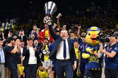 O πρόεδρος της Φενέρμπαχτσε ξεκαθάρισε το τοπίο για το μέλλον του Γιασικεβίτσιους