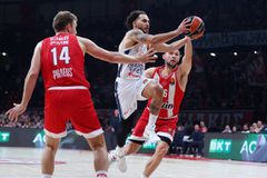 Ο λύκος κι αν εγέρασε…