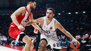 Κόουλ Σουάιντερ: Αυτός είναι ο παίκτης που «εκτέλεσε» τον Ολυμπιακό