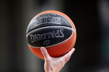 Απίστευτο: Νέα επίθεση πρώην παίκτη της Α1 σε διαιτητή ερασιτεχνικού πρωταθλήματος - Τον ξάπλωσε με μπουνιά