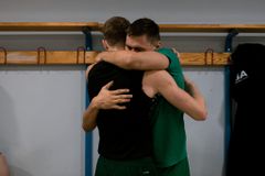 Θερμή υποδοχή του Γκριγκόνις στη Ζαλγκίρις και στους δύο κολλητούς του (pics)