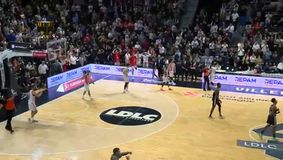 Το lay up του Μαλεντόν κόντρα στον Ερυθρό Αστέρα, με το οποίο η Βιλερμπάν πέρασε μπροστά στο σκορ λίγο πριν τη λήξη