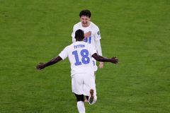 Η Ελλάδα άντεξε στο θρίλερ του Φαλήρου και πήρε τη νίκη κόντρα στη Σκωτία