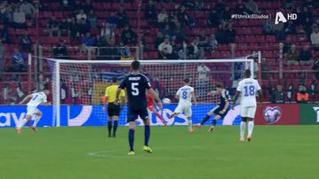 Τρομερό σουτ του Μακτομινέι, η μπάλα στο οριζόντιο δοκάρι