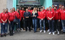 Ο Ερασιτέχνης Ολυμπιακός επισκέφθηκε τη Δομή φιλοξενίας της UNESCO Πειραιώς και Νήσων