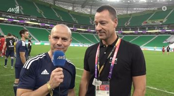 Ο Στέλιος Γιαννακόπουλος «ανακρίνει» τον Τζον Τέρι