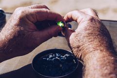 «Κυνηγοί πολύτιμων λίθων στην Αυστραλία»: Οι σύγχρονοι κυνηγοί θησαυρών έρχονται στο Viasat Explore