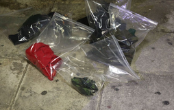 Απίθανο: Έκαναν πλιάτσικο σε σκάφη και έκλεψαν μόνο τις ναυτικές φωτοβολίδες - Σύνδεση με τα επεισόδια στου Ρέντη ψάχνουν οι Αρχές