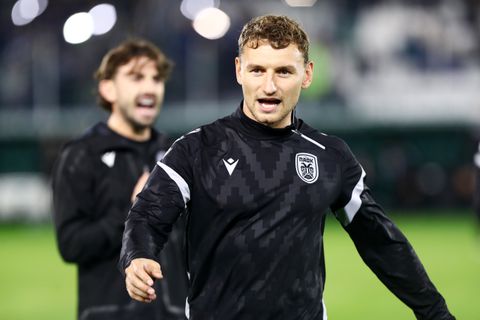 «Καρφιά» από τον μάνατζερ του Τσάλοφ για Λουτσέσκου