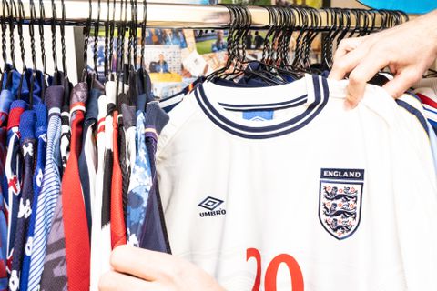 Οι 10 ποδοσφαιριστές με τις περισσότερες πωλήσεις φανελών - Ποιος κατέχει την πρωτιά