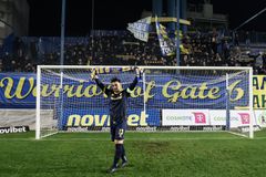 Ο πρόεδρος της Αρχεντίνος Τζούνιορς στο Sportal για τον Τσάβες και τον Παναιτωλικό