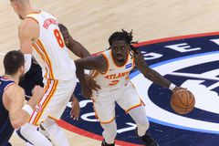 Σπουδαία νίκη για τους Χοκς επί των Σίξερς