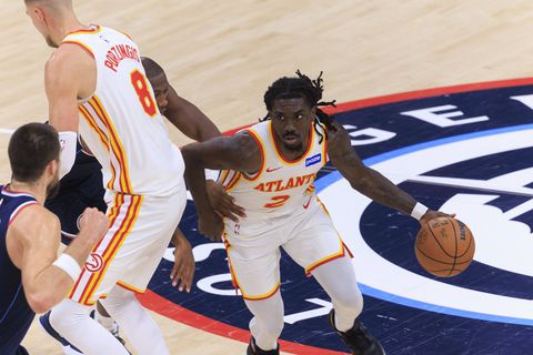 Σπουδαία νίκη για τους Χοκς επί των Σίξερς