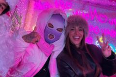 Επικός Νεϊμάρ: Θέλησε να περάσει απαρατήρητος στη Νέα Υόρκη με... εκκεντρική εμφάνιση (vid)