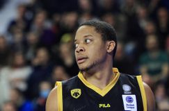 «Σειρήνες» για Φρέιζιερ στην ΑΕΚ και επίλυση των ΒΑΝ