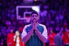 Ενές Καντέρ: “F” for Freedom