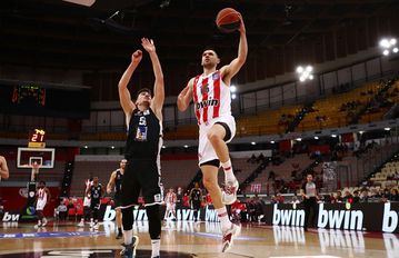 Αποτελέσματα και βαθμολογία Basket league: Ακόμη πιο κοντά στο πλεονέκτημα ο Ολυμπιακός