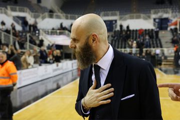 Καντσελιέρι: «Ήταν μία δύσκολη απόφαση για μένα - Ο ΠΑΟΚ με βοήθησε να γίνω καλύτερος προπονητής»