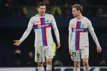 Μέχρι και με υποβιβασμό κινδυνεύει η Μπαρτσελόνα για τις πληρωμές στον αρχιδιαιτητή