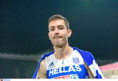 Ο Τεντόγλου κάνει επί κοντώ με τον Καραλή και κάποιος του φωνάζει: «Φίλε λάθος παπούτσια» (vid)