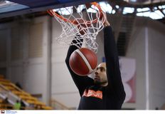 Η ΑΕΚ «πάλεψε» κόντρα σε Παναθηναϊκό και προβλήματα: Έπαιξε με ένεση ο Μόργκαν, μακριά από το 100% ο Αγραβάνης