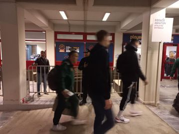 Η άφιξη της αποστολή του Παναθηναϊκού στα «Δύο Αοράκια» για τον τελικό του κυπέλλου Ελλάδας (vid)