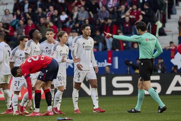 Ξέσπασε ο Μπέλιγχαμ για την αποβολή του: «Δεν είπα "άντε γ*** στον διαιτητή»