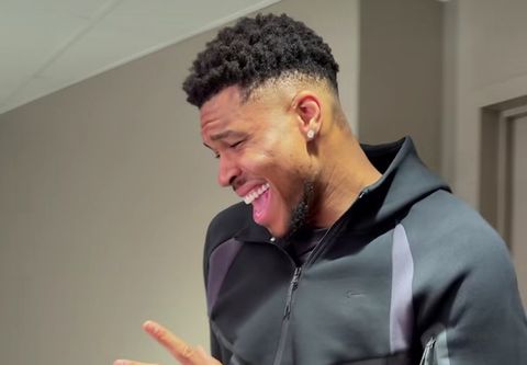 Γιαννής Αντετοκούνμπο: Σε ρυθμούς... Μάικλ Τζάκσον, χορός και τραγούδι!