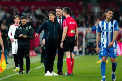 Κίνδυνος «βαριάς καμπάνας» για τον Αλμέιδα με ποινή έως και 12 αγωνιστικών