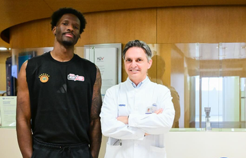 Στο «Υγεία» για τις ιατρικές εξετάσεις ο Νάιτζελ Χέιζ-Ντέιβις (pic)