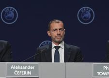 Στην Ελλάδα ο Τσέφεριν για τα δύο ευρωπαϊκά ματς Ολυμπιακού και ΠΑΟΚ - Συνάντηση με Γκαγκάτση