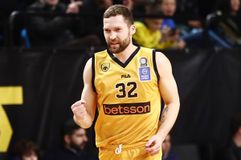 Οριστικό: Τέλος η σεζόν για τον Στρέλνιεκς!