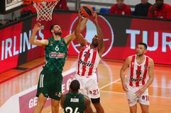 Αλλάζει ώρα το Παναθηναϊκός-Ολυμπιακός λόγω... ποδοσφαίρου