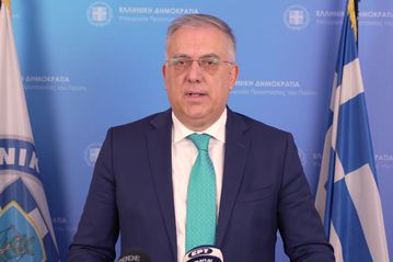 Θεοδωρικάκος: «Να αναλάβει ο καθένας τις ευθύνες του για την ασφάλεια των γηπέδων»