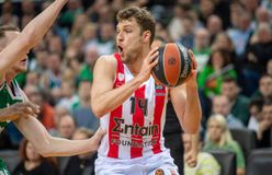 Τηλεοπτικό πρόγραμμα: Πού θα δείτε Εθνική Ελλάδας, Ολυμπιακό, Μαρία Σάκκαρη και το το Final Four Γυναικών