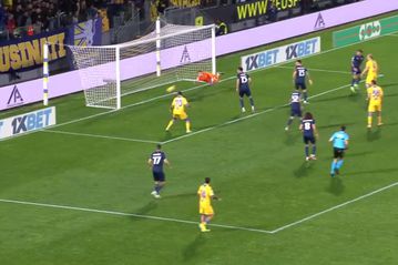 Δεν είχε απάντηση στην άψογη κεφαλιά του Λιρόλα ο Μανδάς