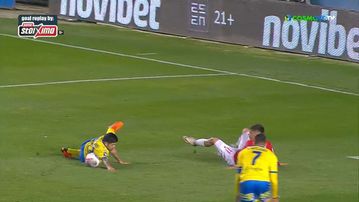 Ο Ντίας πέτυχε φοβερό γκολ, αλλά ακυρώθηκε για κοντρόλ με το χέρι