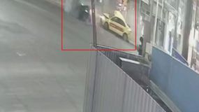Τροχαίο στη Θηβών: Βίντεο ντοκουμέντο από τη θανάσιμη σύγκρουση - Νεκρός οδηγός ταξί, τρεις τραυματίες