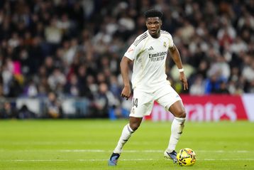 Η απάντηση του Τσουαμενί για ανάρτηση περί απιστίας της συντρόφου του (pic)