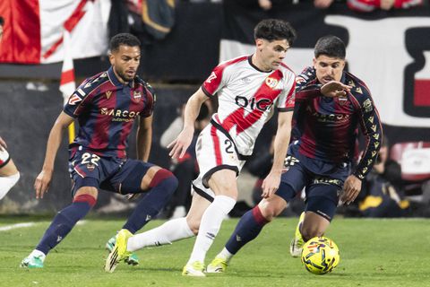 H πιθανή αντίπαλος της ΑΕΚ, Ράγιο Βαγιεκάνο έσωσε τον βαθμό με buzzer beater