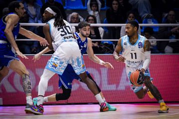 Δύο Νίκολς μοιράστηκαν τον τίτλο του MVP στην Stoiximan GBL (vid)