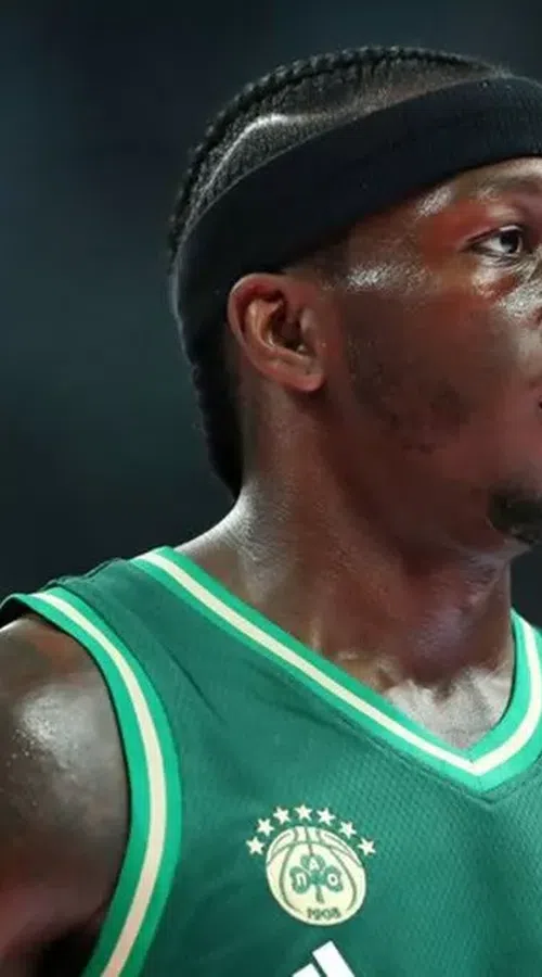 Κέντρικ Ναν: Κυνηγώντας το αυτοκίνητο αξίας 350.000 ευρώ